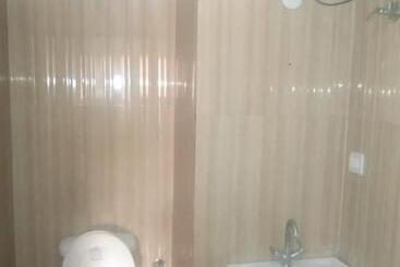 Alberg Lala Ved Parkash Mehta Dharamshala