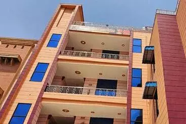 Gopal Hotel And Palace