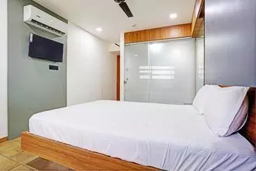 Hotel Oyo Kgs
