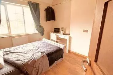 Pensione Sanhoteliers   Room 4 Free Parking, Shared Bathroom