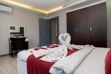 アパートホテル Sara Sui̇t