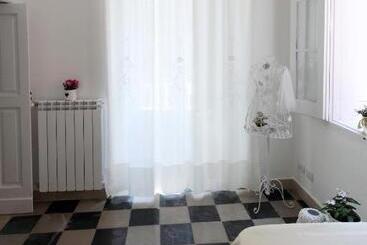 آپارتمان‌های توریست‌ها La Vitagira