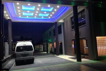 Мотель Western Downs Motor Inn