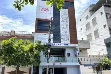 Hotel Staymaker Manasu Arcade