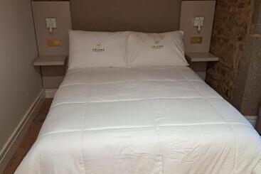 膳宿费 Hostal Hcelenis