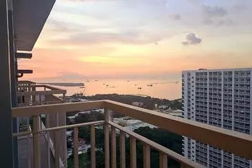 Apart Hotel Cozy Penthouse 2br Suite W Balcony Amazing Manila Bay View And City Skyline Near Moa