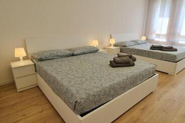 پانسیون Infinity Collection