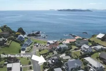 ペンション The Pacific Room, Tapeka Point