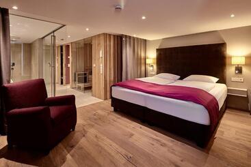 Apart Hotel Staufen Chalets Am Kalvarienberg