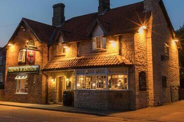 住宿加早餐 Crown & Anchor