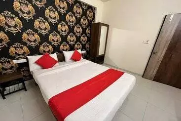 ホテル Kalyan Palace