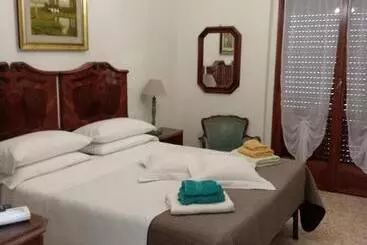 Pension Camere Vacanza Foligno Lusitana T