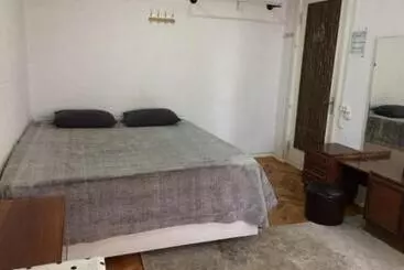 پانسیون Sani House