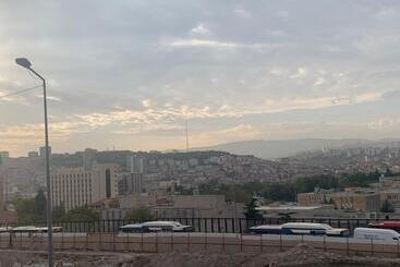 펜션 Altunlar Erkek ögrenci Yurdu