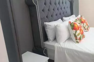 ペンション Genesis Guesthouze