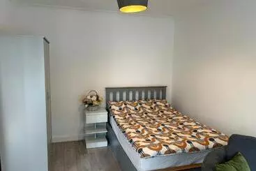 پانسیون Room In Trumpington London