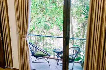 هتل آپارتمان Boom Casa Homestay