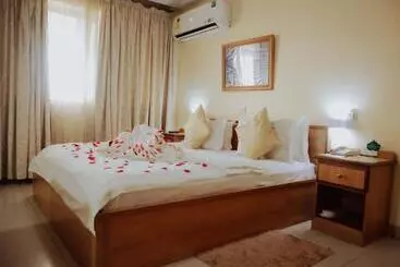 Hôtel Marjorie `y`