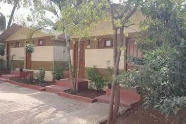 Hotel Iroomz Spot Valley