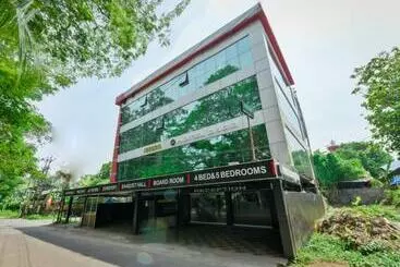Oyo Flagship 19587 Hotel Gago