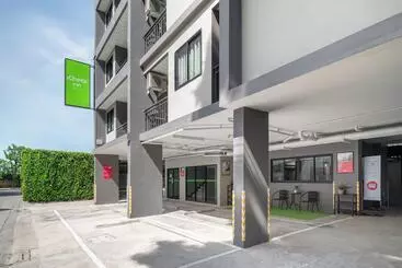 ホテル Icheck Inn Darisa Ngamwongwan