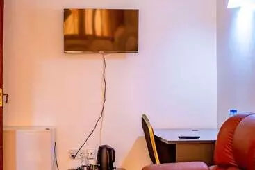 ホテル Mbeya Paradise Inn