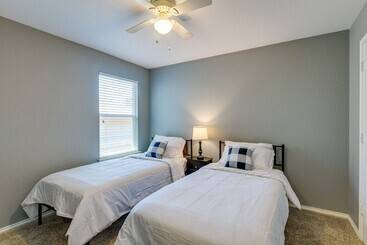 קוטג'' Beautiful San Antonio Home W/ 75 Tv & King Bed
