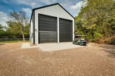 コテージ Lake Texoma Vacation Rental: 1 Mi To Boat Ramp!