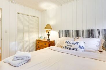 별장 Narrowsburg Home W/ Backyard Near Delaware River!