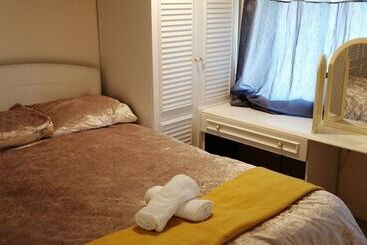 Residenza Inviting 4 Bed House In Southampton   Home Away