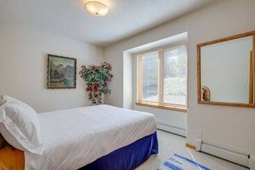 Dom wiejski Secluded Amalia Retreat W/ Cozy Fireplace & Grill!