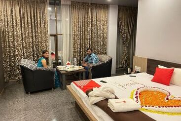 فندق Sukhsagar Beach Resort Kunkeshwar