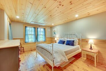 별장 Lakefront Lovell Home W/ Dock: Walk To Town Beach!