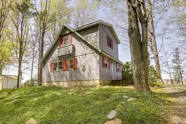 コテージ Waterfront South Haven Home W/ Beach Access!