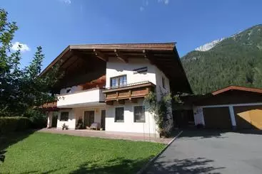 Hotel Ferienwohnungen Christine
