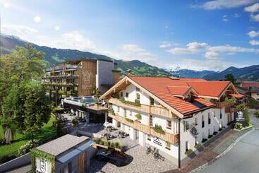 ホテル Pachmair 1453 Apart Resort   Opening 2025