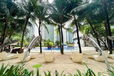 Azure Urban Resort Staycation By Cali Gardens 1 Br Unit