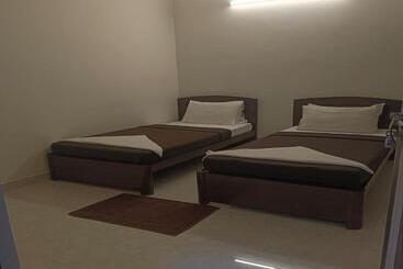 فندق Super Collection O Thousand Lights Chennai