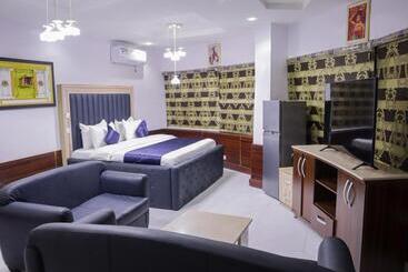 هتل Paradise By Atican Beach