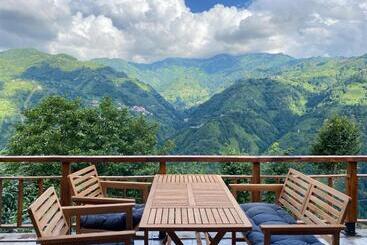 בית מלון כפרי Pathika Bungalov