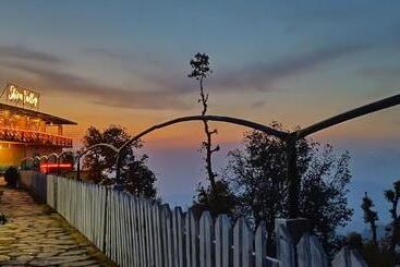 Hotel Shiva Valley Resort