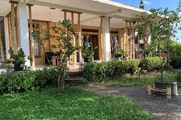 ペンション Rinjani Eco Villa Senaru