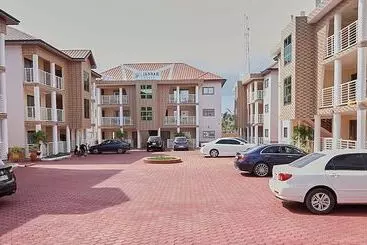 Huoneistohotelli Jannah Villas   Ghana