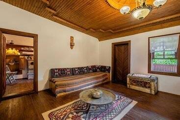住宿加早餐  Yoruk Ali Konagi Ve Yayla Evleri