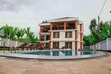 Dual Mountain View Lodge