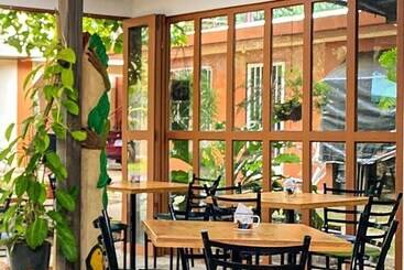 Eskalami B&b Airport