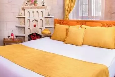 ペンション Peri Cave Konak