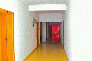 هتل Roses Regency