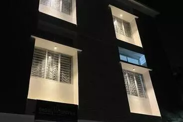 Pensjonat Urban Suites Silpukhuri