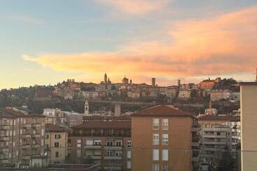 Pension (Hôtel basse catégorie) Feel   Bellavista Suites